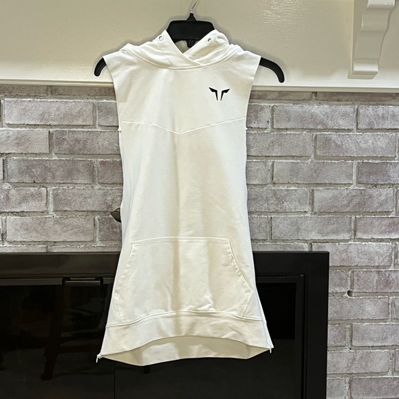 Gym Cutoff Hoodie - Picture 1 of 2